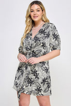 Load image into Gallery viewer, Plus Botanical Print Front Tie Dress