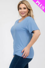Load image into Gallery viewer, Plus Size Basic Short Sleeve T-shirt