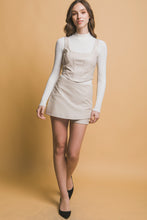 Load image into Gallery viewer, Faux leather corsetry