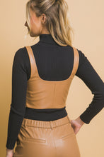 Load image into Gallery viewer, Faux leather corsetry