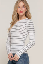 Load image into Gallery viewer, Long slv crew neck stripe sweater