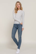 Load image into Gallery viewer, Long slv crew neck stripe sweater