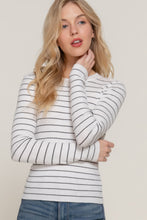 Load image into Gallery viewer, Long slv crew neck stripe sweater