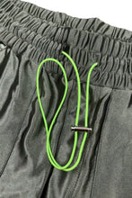 Load image into Gallery viewer, Satin Street Cargo Shorts