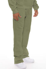 Load image into Gallery viewer, Men's Solid Stacked Flared Sweat Pants