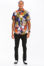 Load image into Gallery viewer, Hawaiian Print Button Down Shirt