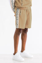 Load image into Gallery viewer, Snake Print Shorts