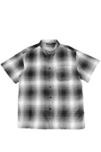 Load image into Gallery viewer, Mens Plaid Short Sleeve Flannel