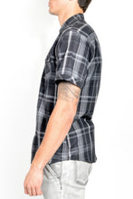 Load image into Gallery viewer, Men's Casual Short Sleeve Plaid Shirts