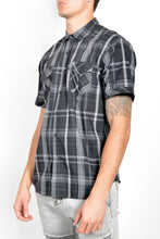Load image into Gallery viewer, Men's Casual Short Sleeve Plaid Shirts