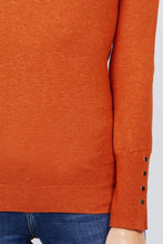 Load image into Gallery viewer, Crew Neck Sweater W/rivet Button