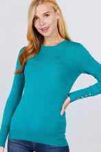 Load image into Gallery viewer, Crew Neck Sweater W/rivet Button