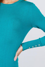Load image into Gallery viewer, Crew Neck Sweater W/rivet Button