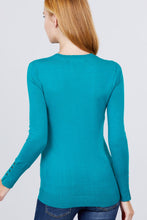 Load image into Gallery viewer, Crew Neck Sweater W/rivet Button