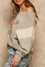 Load image into Gallery viewer, A French Terry Knit Graphic Sweatshirt