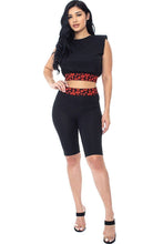Load image into Gallery viewer, Shoulder Pad And Leopard Detailed Biker Shorts