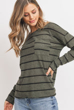Load image into Gallery viewer, Striped Front Pocket Round Collar