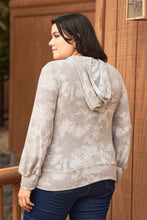 Load image into Gallery viewer, Plus Tie-dye Long Sleeve Hoodie