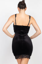 Load image into Gallery viewer, Hook-and-eye Detailed Scoop Dress