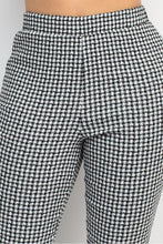 Load image into Gallery viewer, Houndstooth Fitted Flare Pants