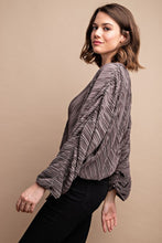 Load image into Gallery viewer, Satin Pleated Drawstring Top With Snap Button