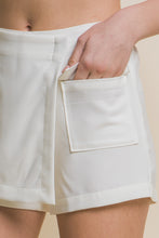 Load image into Gallery viewer, Vertigo Skorts With Cargo Pockets
