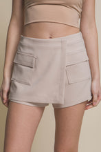 Load image into Gallery viewer, Vertigo Skorts With Cargo Pockets
