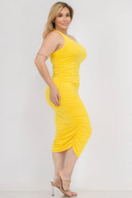 Load image into Gallery viewer, Plus Size Sexy Solid Color Ruched One Shoulder Midi Bodycon Dress

