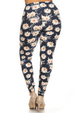 Load image into Gallery viewer, Plus Size Buttery Soft Print Leggings
