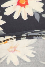 Load image into Gallery viewer, Plus Size Buttery Soft Print Leggings

