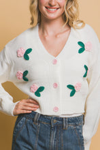 Load image into Gallery viewer, Mid cropped flower cardigan
