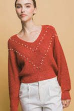 Load image into Gallery viewer, Pearl details sweater
