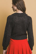Load image into Gallery viewer, Short collard sweater
