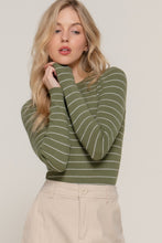 Load image into Gallery viewer, Long slv crew neck stripe sweater
