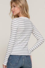 Load image into Gallery viewer, Long slv crew neck stripe sweater
