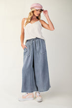 Load image into Gallery viewer, Laced textured poly woven camisole
