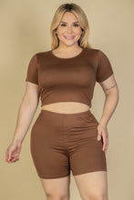 Load image into Gallery viewer, Plus Size Short Sleeve Crop Top &amp; Shorts Set
