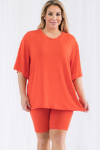 Load image into Gallery viewer, Plus Size Loose Fit Top &amp; Biker Shorts Set
