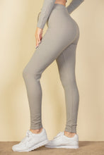 Load image into Gallery viewer, Ribbed Crop Zip Hoodie
