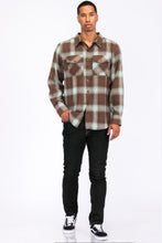 Load image into Gallery viewer, Regular Fit Checker Plaid Flannel Long Sleeve
