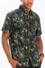Load image into Gallery viewer, Hawaiian Print Button Down Shirt
