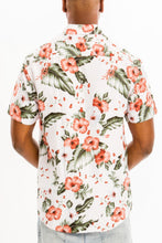 Load image into Gallery viewer, Hawaiian Print Button Down Shirt
