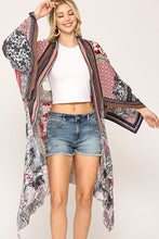 Load image into Gallery viewer, Vintage Printed Kimono
