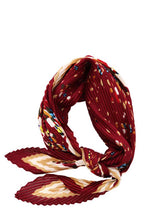 Load image into Gallery viewer, Stylish Fleeted Floral Print Bandanna
