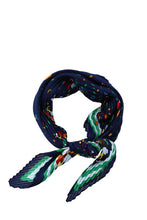 Load image into Gallery viewer, Stylish Fleeted Floral Print Bandanna
