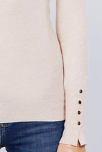 Load image into Gallery viewer, Crew Neck Sweater W/rivet Button
