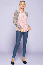 Load image into Gallery viewer, Pre-damaged Color-block Tee
