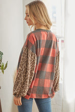 Load image into Gallery viewer, Plaid Patterned Long Sleeve Top
