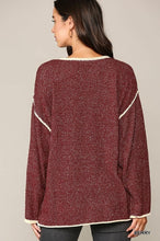 Load image into Gallery viewer, Two-tone Sold Round Neck Sweater Top With Piping Detail
