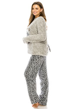 Load image into Gallery viewer, 2pc Flannel Pj Set
